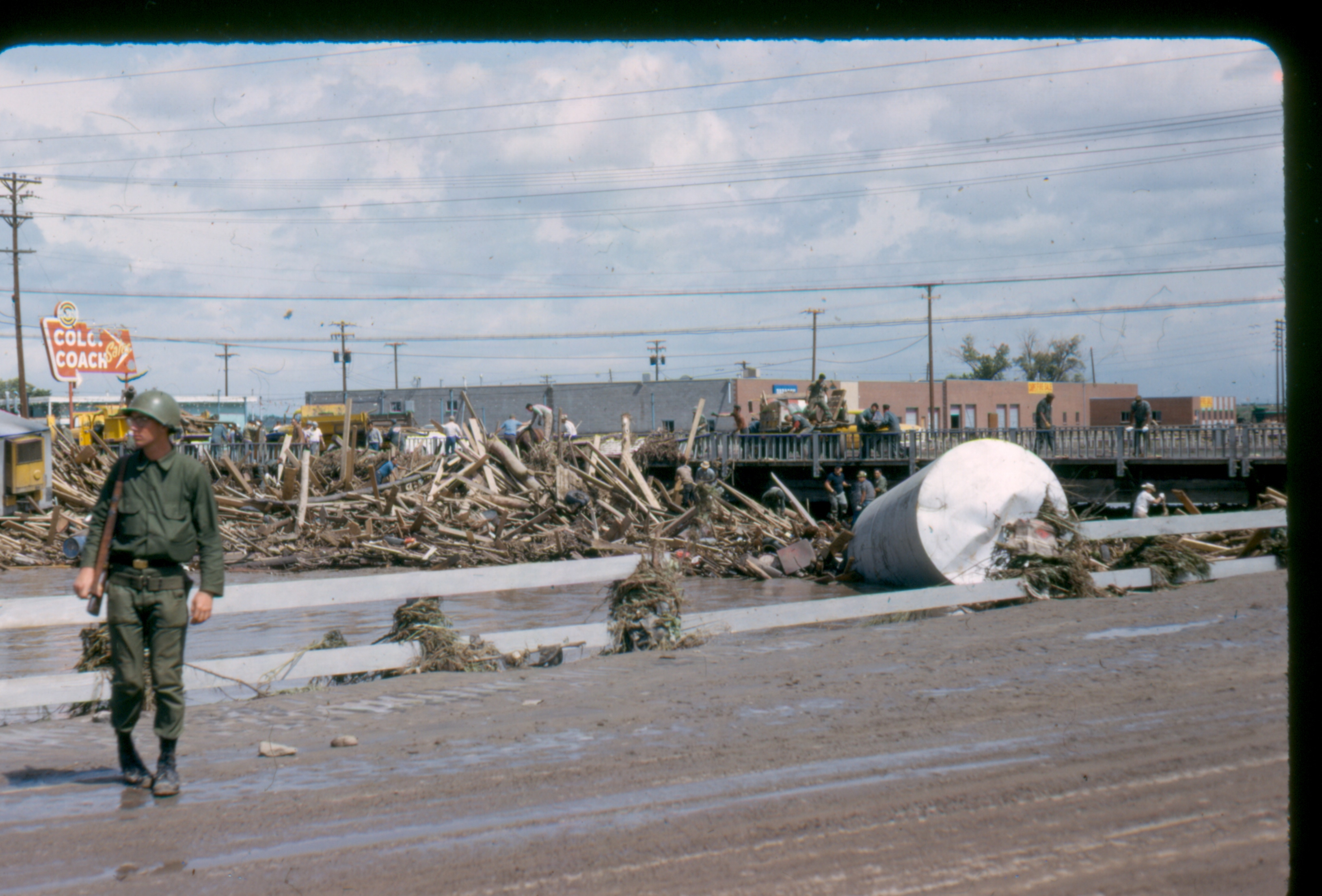 Aftermath of the flood - Sante Fe and Mississippi